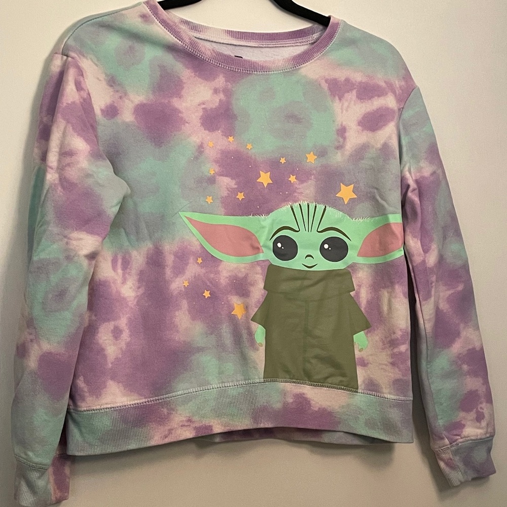 Star Wars: The Mandalorian The Child Sweatshirt